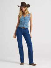 Load image into Gallery viewer, Wrangler® Women's Cowboy Cut® Super High Rise Slim Fit Jean - Prewashed Indigo