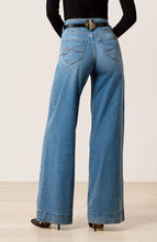 Load image into Gallery viewer, Ariat Women’s Palmdale High Rise Revel Vilma Ultrastretch Wide Leg Jeans