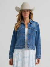 Load image into Gallery viewer, Wrangler® Women's Denim Jacket