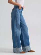 Load image into Gallery viewer, Wrangler® Women's Retro Bailey High Rise Wide Leg Cuffed Jeans