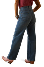 Load image into Gallery viewer, Ariat Moana Ultra High Rise Tomboy Jeans