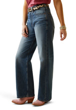 Load image into Gallery viewer, Ariat Moana Ultra High Rise Tomboy Jeans