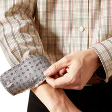 Load image into Gallery viewer, Ariat Men's Wrinkle Free Alam Classic Fit Shirt