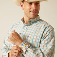 Load image into Gallery viewer, Ariat Men's Ivar Wrinkle Free Classic Fit Shirt