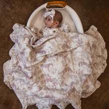 Load image into Gallery viewer, Western Daydream Rose Cotton Muslin Blanket with Scalloped Edges