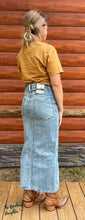 Load image into Gallery viewer, Ariat Clair Midi Denim Skirt