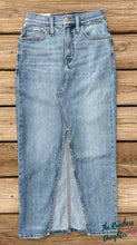 Load image into Gallery viewer, Ariat Clair Midi Denim Skirt