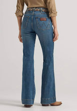 Load image into Gallery viewer, Wrangler® Women's Retro Bailey High Rise Trouser - Shelby