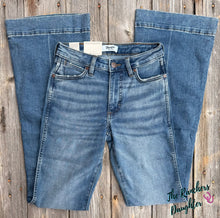 Load image into Gallery viewer, Wrangler® Women's Retro Bailey High Rise Trouser - Shelby