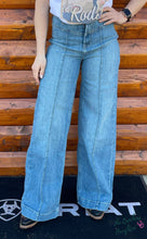 Load image into Gallery viewer, Ariat Women's Ultra High Rise Sloane Wide Leg Trousers