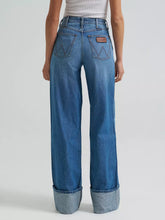 Load image into Gallery viewer, Wrangler® Women's Retro Bailey High Rise Wide Leg Cuffed Jeans
