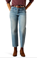 Load image into Gallery viewer, Ariat Women&#39;s Tomboy Cheyenne Yoke Ultra High Rise Straight Leg Jean
