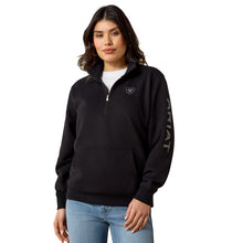 Load image into Gallery viewer, Ariat Women&#39;s Black Logo 1/2 Zip Sweatshirt
