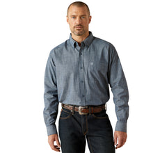 Load image into Gallery viewer, Ariat Men&#39;s Trent Classic Fit Shirt
