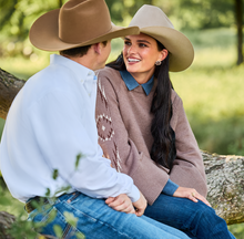 Load image into Gallery viewer, Ariat Women&#39;s Caravan Sweater
