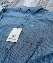 Load image into Gallery viewer, Ariat Men&#39;s Trent Classic Fit Shirt

