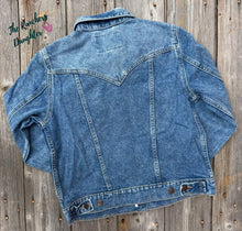 Load image into Gallery viewer, Wrangler® Women's Denim Jacket
