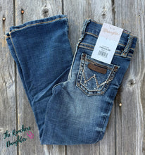Load image into Gallery viewer, Wrangler® Girls Retro Boot Cut Jeans - Slim/Regular
