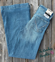 Load image into Gallery viewer, Ariat Women's Luana Ultra High Rise Wide Leg Trouser
