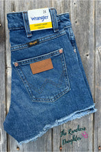 Load image into Gallery viewer, Wrangler® Women's 3.5” Cowboy Shorts - Juniper
