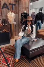 Load image into Gallery viewer, Ariat Women&#39;s Rosalie Ultra High Rise Wide Leg Trousers
