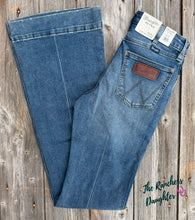 Load image into Gallery viewer, Wrangler® Women's Retro Bailey High Rise Trouser - Shelby
