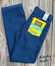 Load image into Gallery viewer, Wrangler® Men's Cowboy Cut® Slim Fit Bootcut Jeans - Prewashed Indigo
