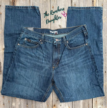 Load image into Gallery viewer, Wrangler® Men’s 20X® 01 Competition Jean - River Wash
