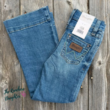 Load image into Gallery viewer, Wrangler® Girls Trouser Jeans - Embry
