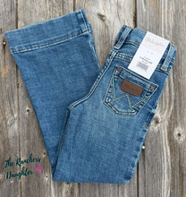 Load image into Gallery viewer, Wrangler® Girls Trouser Jeans - Embry
