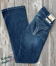 Load image into Gallery viewer, Ariat Women&#39;s Esti Perfect Rise Bootcut Jean
