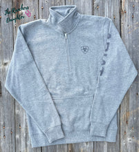 Load image into Gallery viewer, Ariat Women&#39;s Heather Grey Logo 1/2 Zip Sweatshirt
