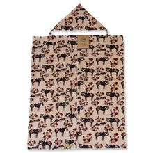 Load image into Gallery viewer, Prairie Rose Hooded Child Bath Towel
