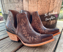 Load image into Gallery viewer, Ariat Weathered Brown Dixon Western Boots
