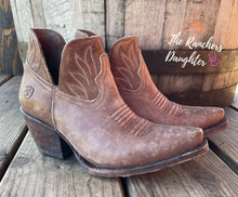 Load image into Gallery viewer, Ariat Naturally Distressed Brown Hazel Western Boots
